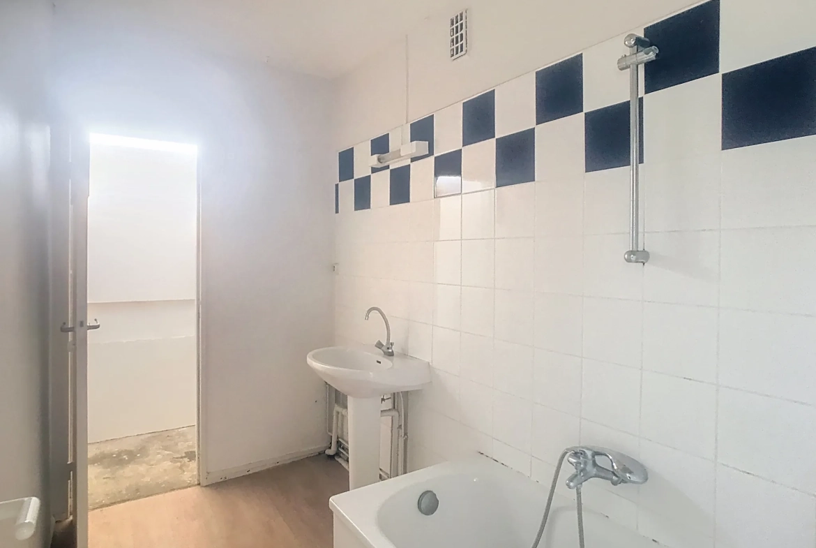 Appartement T5 lumineux avec vue Pyrénées à Mourenx – Charme et proximité 