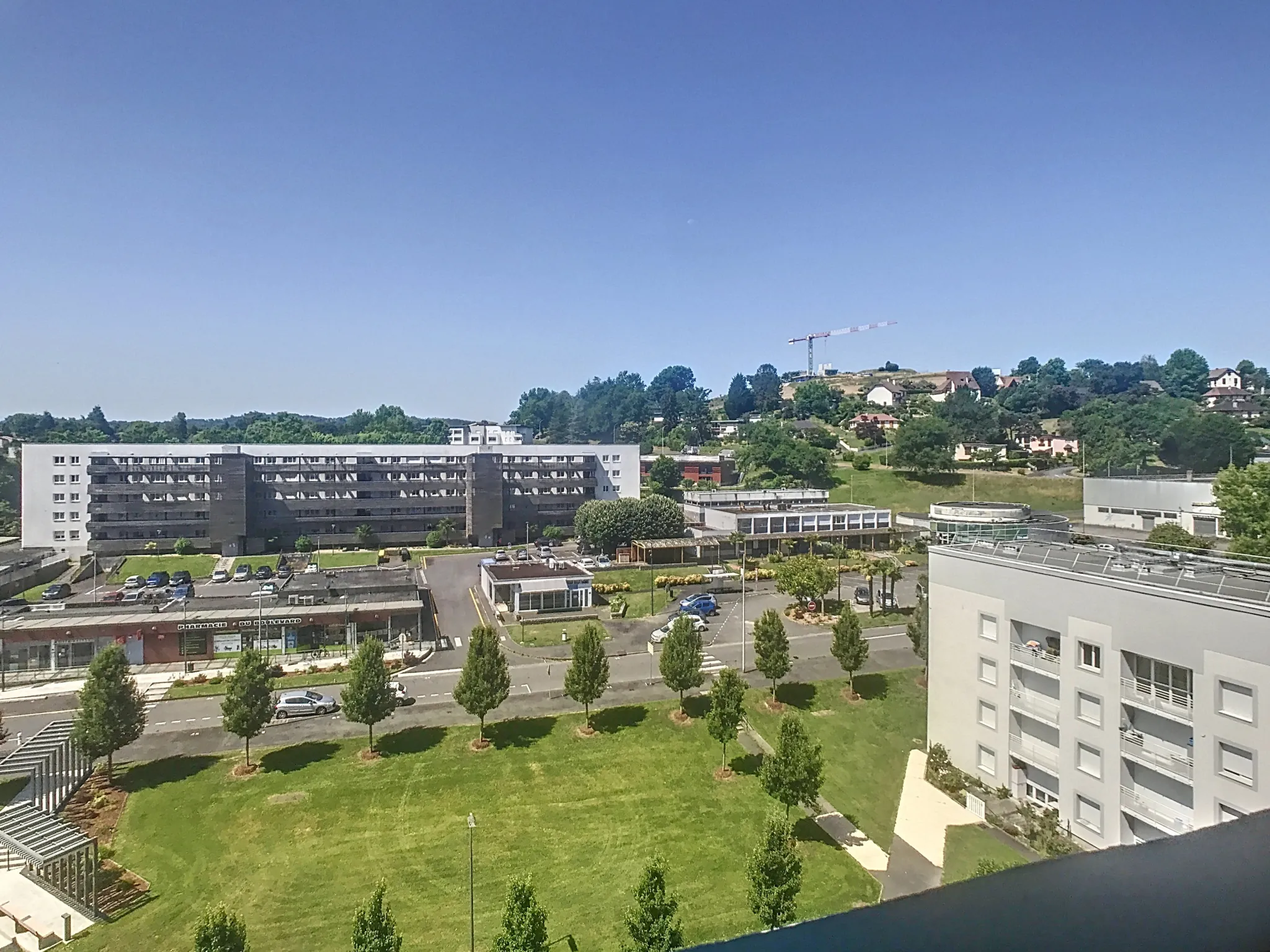 Appartement T5 lumineux avec vue Pyrénées à Mourenx – Charme et proximité 