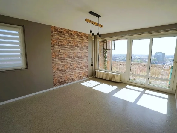 Appartement T3 avec balcon à Hem – 65 m², résidence sécurisée