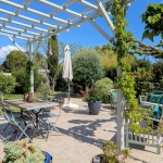 Villa de plain-pied à Ginestas avec jardin et stationnement multiple
