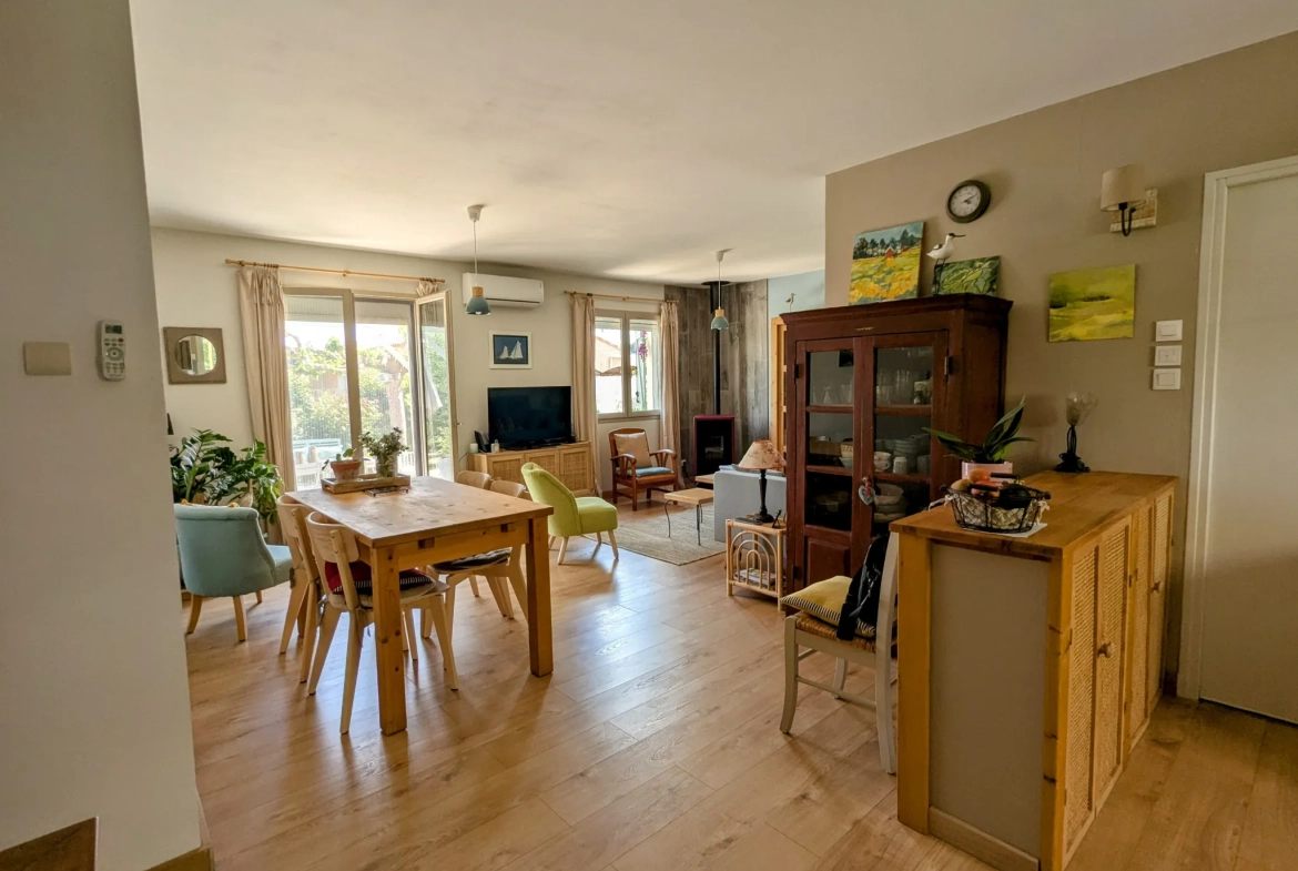 Villa de plain-pied à Ginestas avec jardin et stationnement multiple 