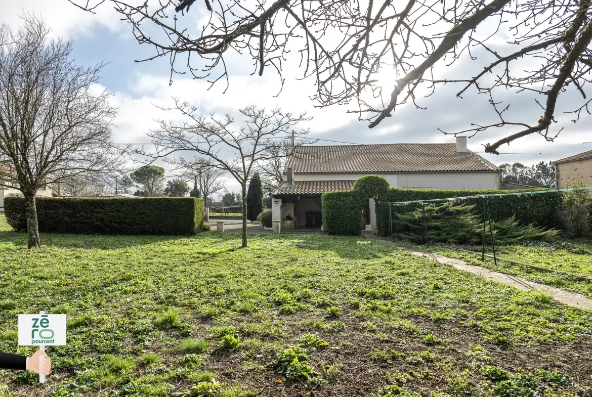 Maison familiale avec potentiel à La Gravelle, proche La Rochelle 