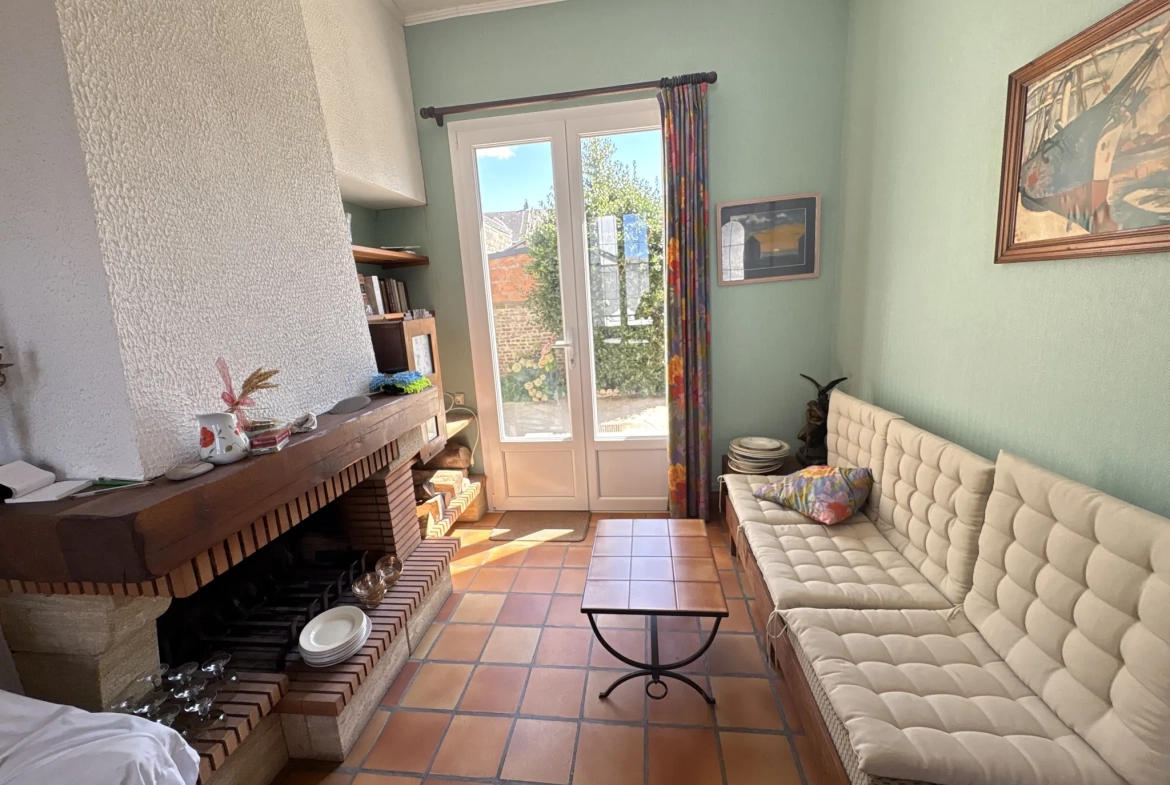 Maison lumineuse avec cour ensoleillée à Cayeux-sur-Mer - 4 chambres, garage et potentiel 