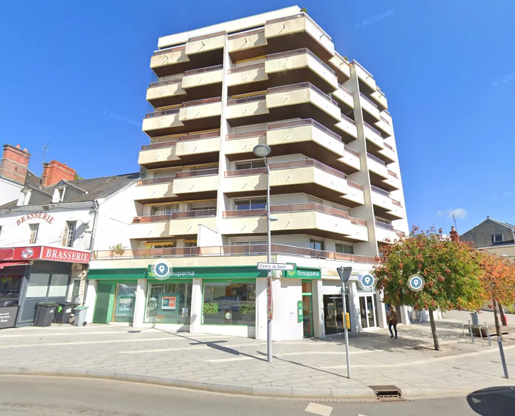 Appartement T2 de 60 m² avec terrasse, cave et garage à Vierzon 