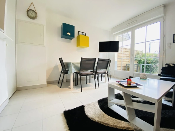 Maison à vendre avec 2 chambres à Le Crotoy, proche plage et jardin exposé plein sud