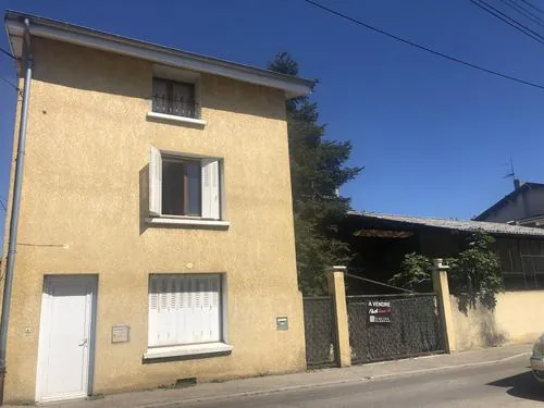 Maison de ville à vendre à Le Péage-de-Roussillon – Investissement locatif rentable