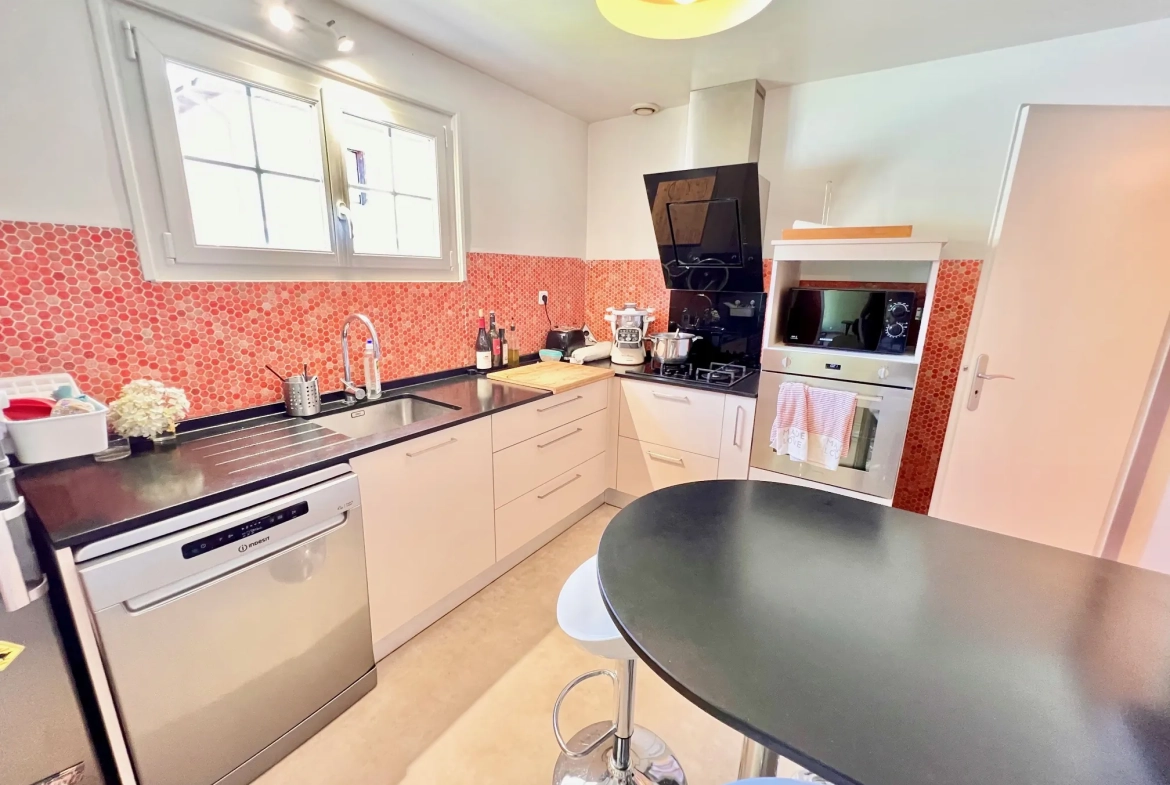 Magnifique maison de plain-pied à Tarbes avec grand jardin et équipements modernes 