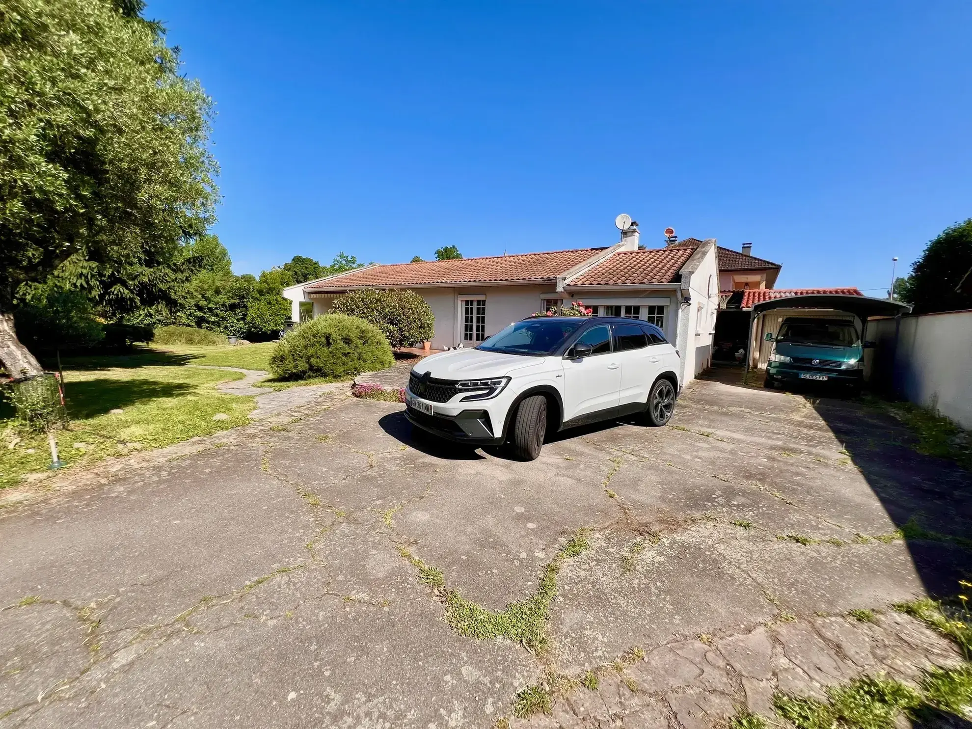 Magnifique maison de plain-pied à Tarbes avec grand jardin et équipements modernes 