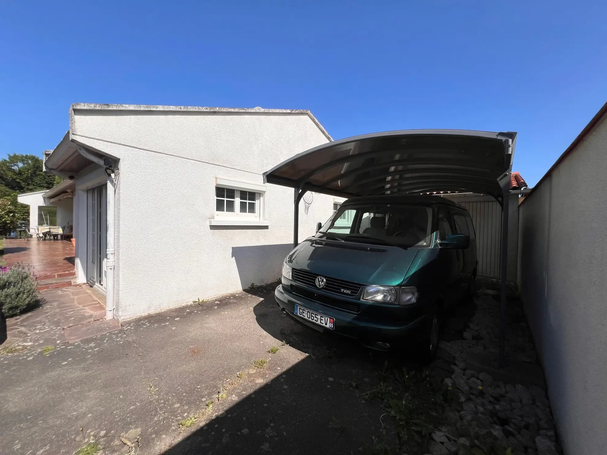 Magnifique maison de plain-pied à Tarbes avec grand jardin et équipements modernes 