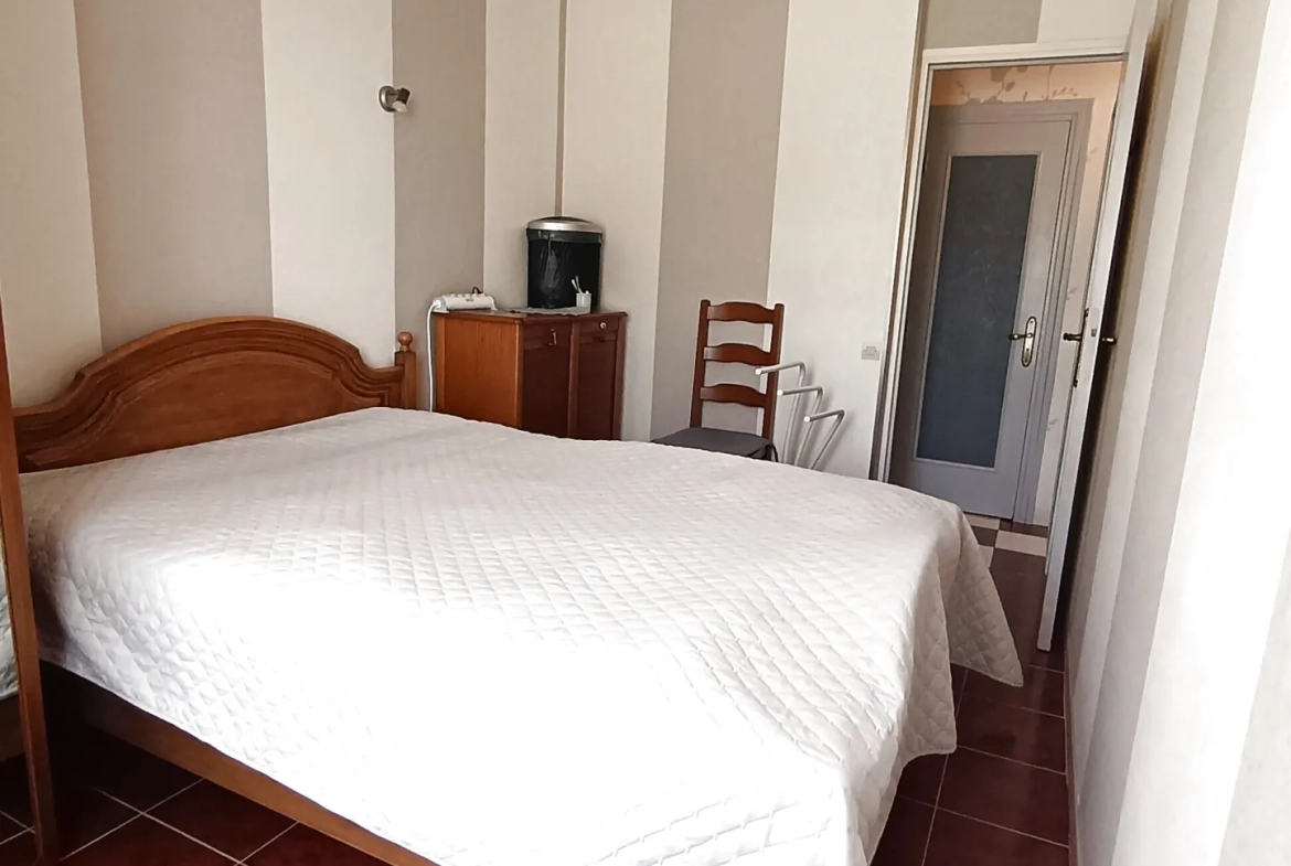 Bel appartement 3 pièces au rez-de-chaussée avec parking sécurisé à Douai 