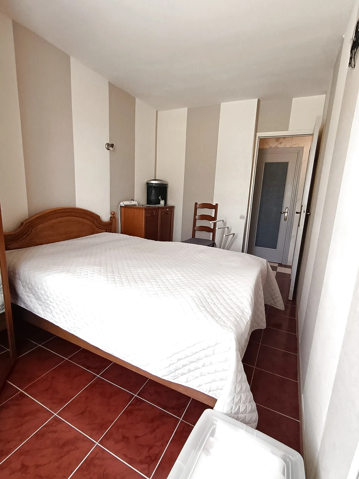 Bel appartement 3 pièces au rez-de-chaussée avec parking sécurisé à Douai 