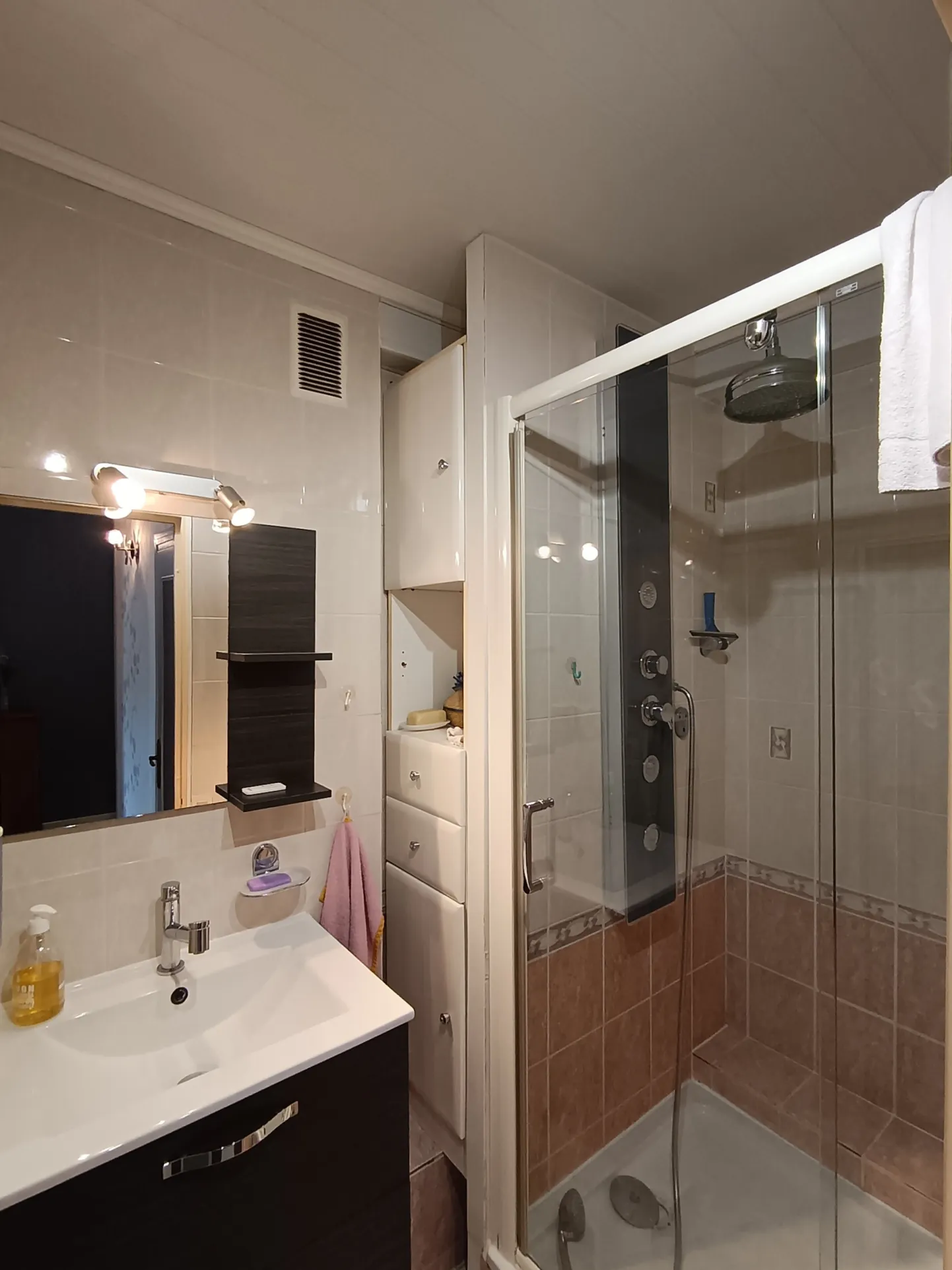 Bel appartement 3 pièces au rez-de-chaussée avec parking sécurisé à Douai 
