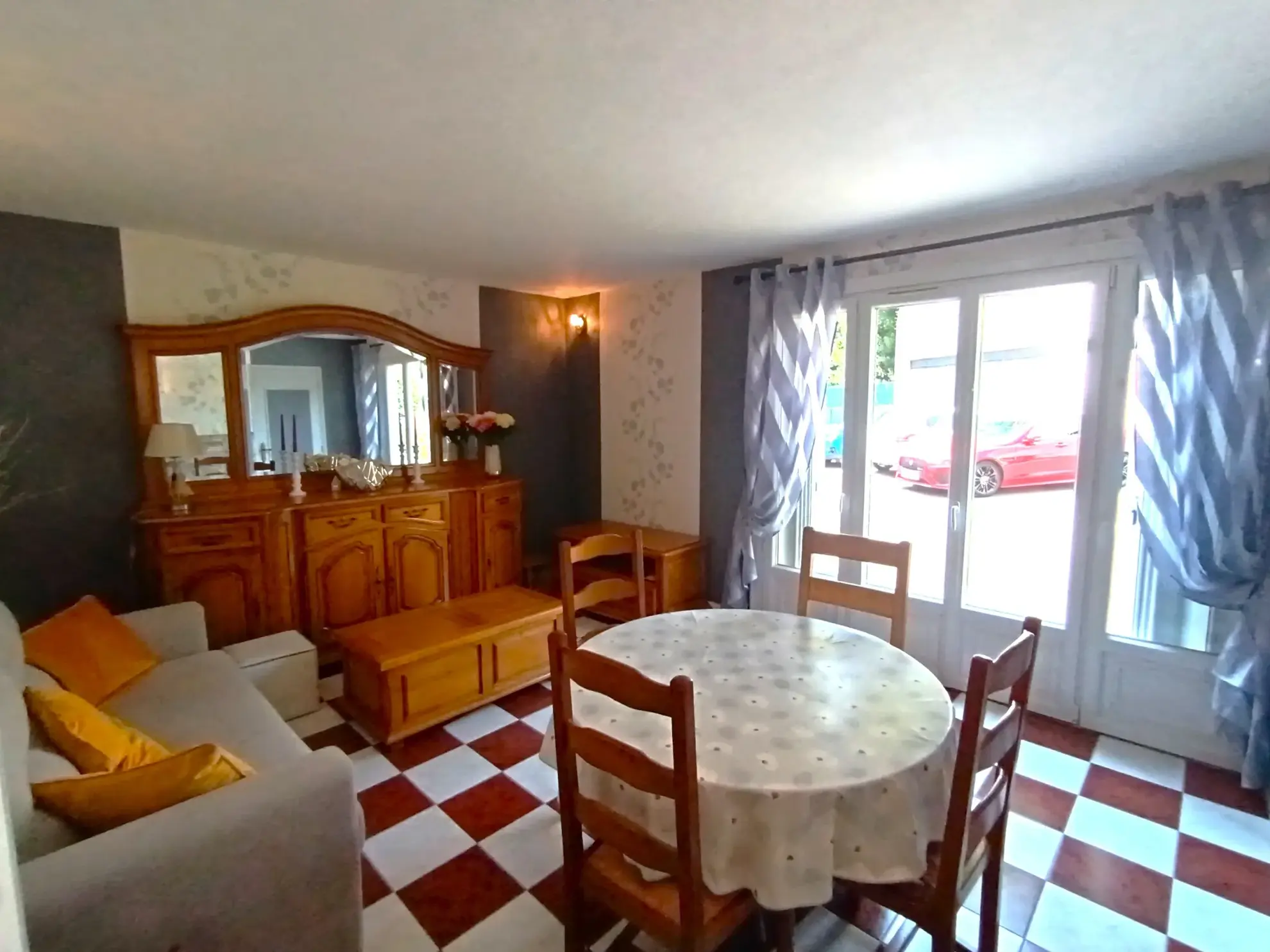 Bel appartement 3 pièces au rez-de-chaussée avec parking sécurisé à Douai 