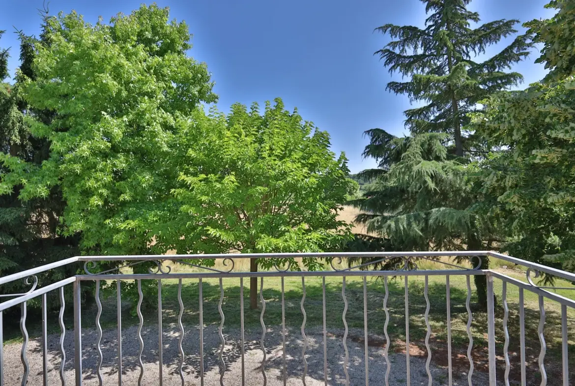 Maison 3 pièces de 71,74 m2 avec jardin de 850 m2 à Saint Just Chaleyssin 