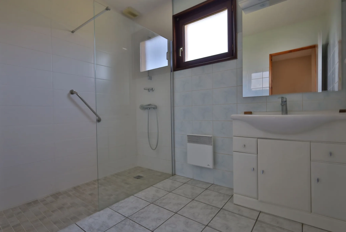 Maison 3 pièces de 71,74 m2 avec jardin de 850 m2 à Saint Just Chaleyssin 
