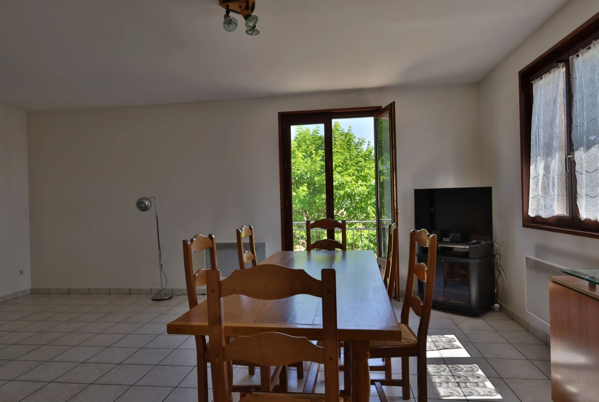 Maison 3 pièces de 71,74 m2 avec jardin de 850 m2 à Saint Just Chaleyssin 