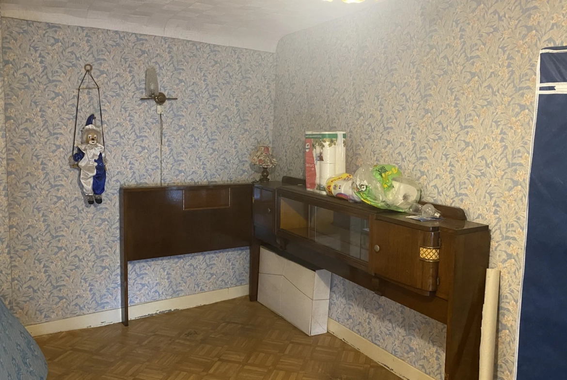 Maison à rénover de 75 m² avec jardin et garage à Trith Saint Léger 