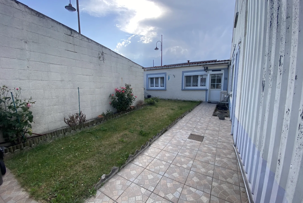 Maison à rénover de 75 m² avec jardin et garage à Trith Saint Léger 