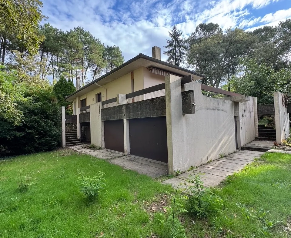 Magnifique maison d'architecte de 1960 avec jardin à Mont-de-Marsan 