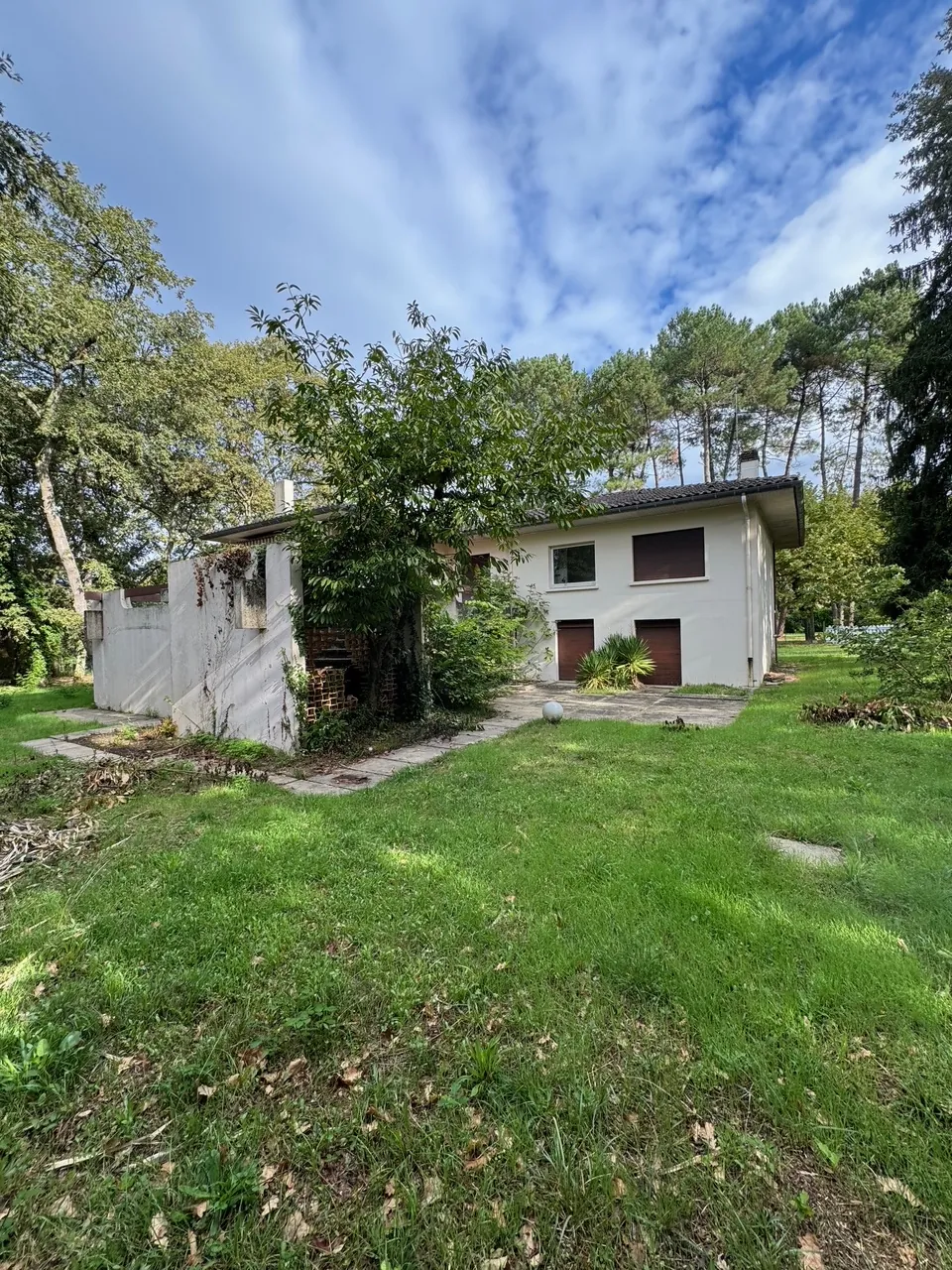 Magnifique maison d'architecte de 1960 avec jardin à Mont-de-Marsan 