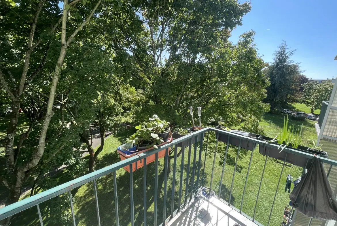 Appartement F4 lumineux de 70 m² avec balcons à Mulhouse 