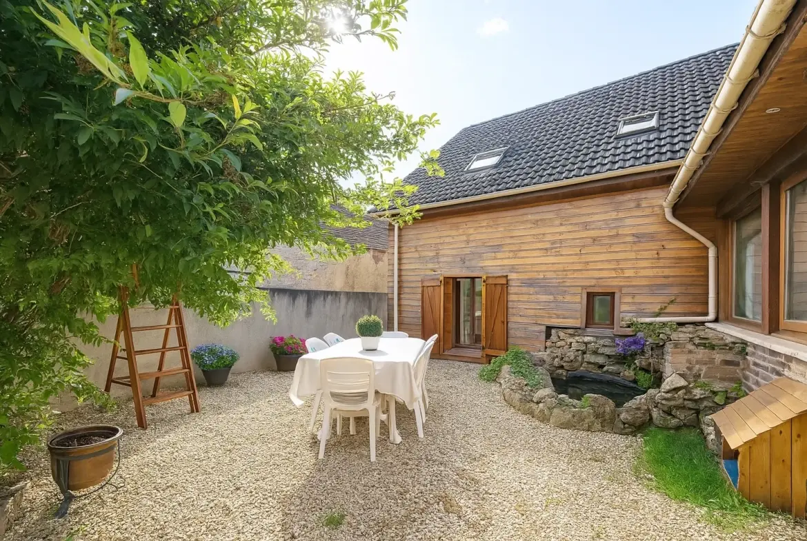 Grande maison familiale de 270 m² avec jardin et dépendances à Joigny 