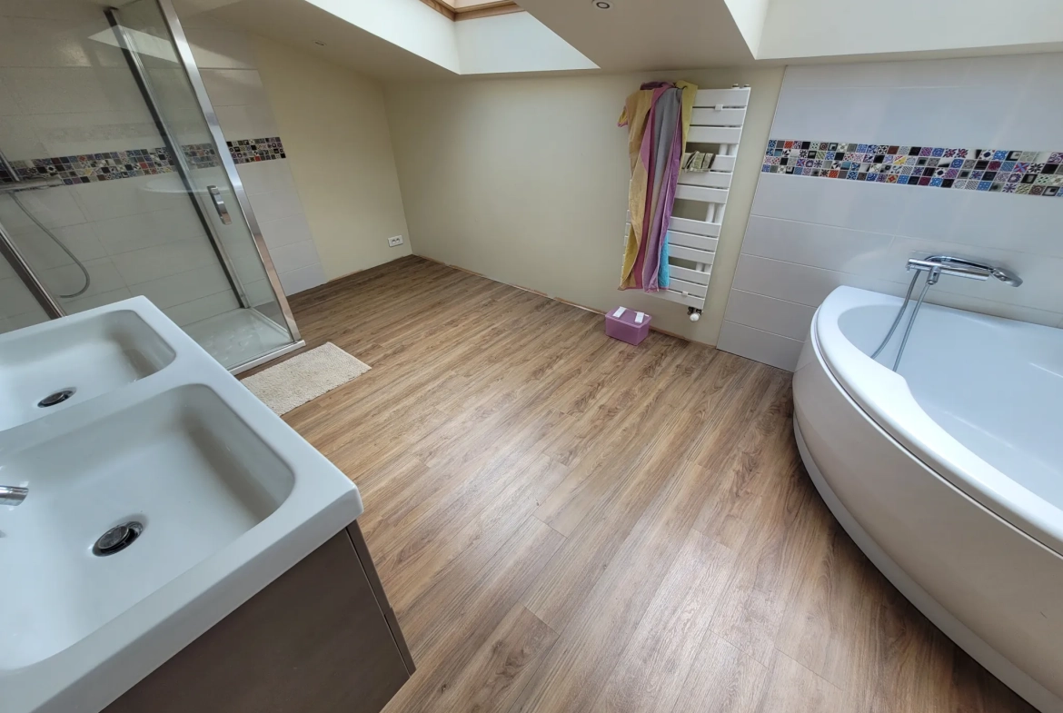 Maison basque familiale de 157 m² à Marmande avec terrain clos et garage 