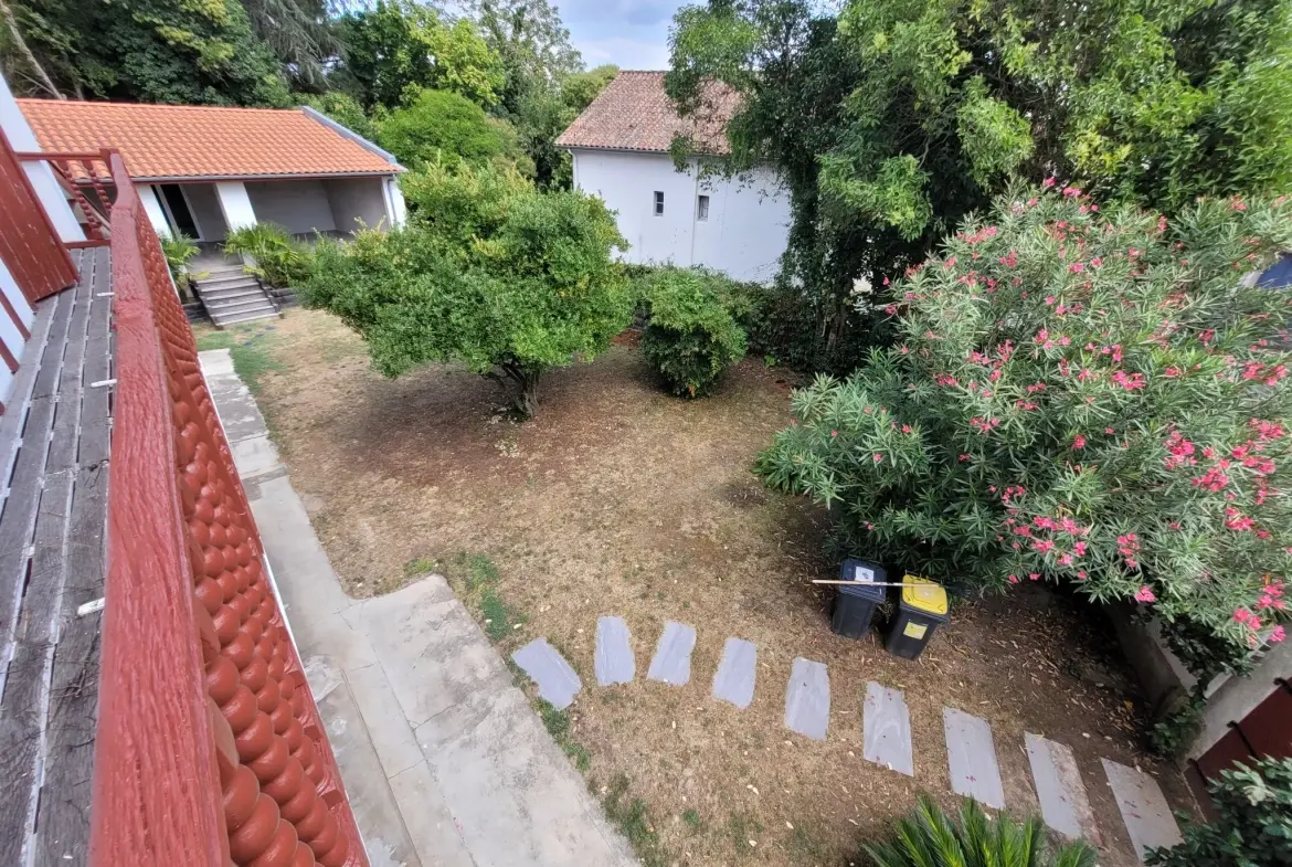 Maison basque familiale de 157 m² à Marmande avec terrain clos et garage 