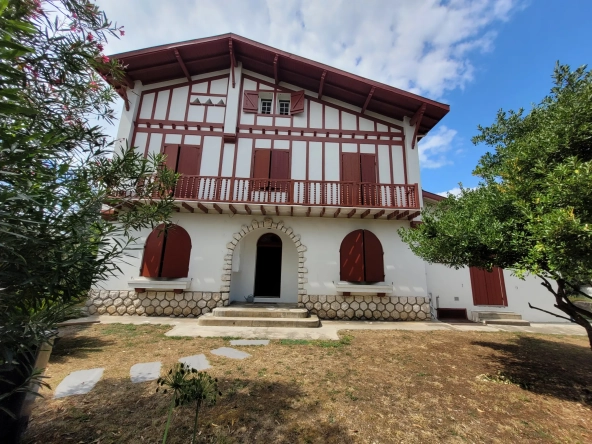Maison basque familiale de 157 m² à Marmande avec terrain clos et garage
