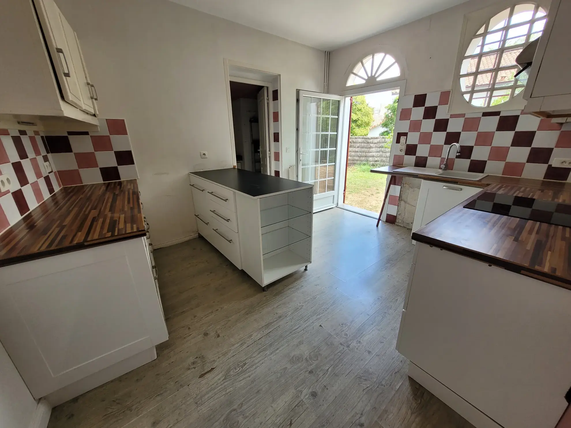 Maison basque familiale de 157 m² à Marmande avec terrain clos et garage 