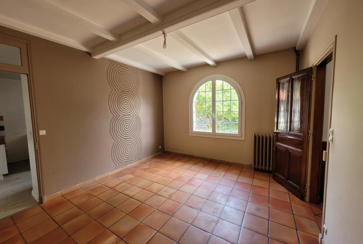 Maison basque familiale de 157 m² à Marmande avec terrain clos et garage 