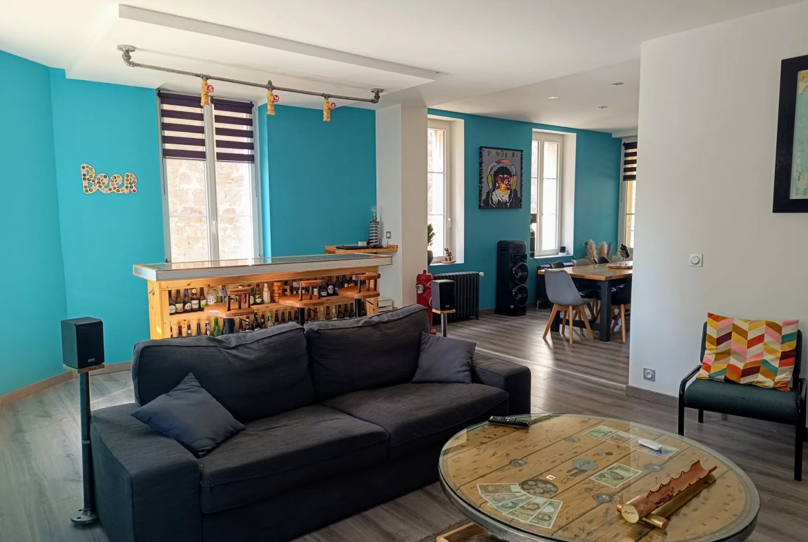 Maison de village avec grande terrasse à Saint Didier en Velay, 177 m² 