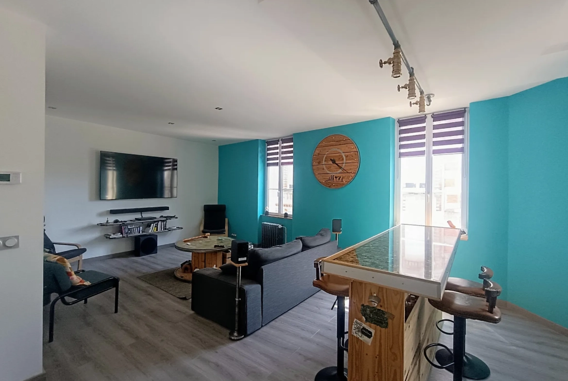 Maison de village avec grande terrasse à Saint Didier en Velay, 177 m² 
