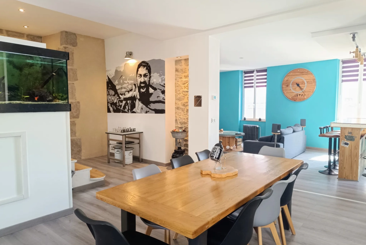 Maison de village avec grande terrasse à Saint Didier en Velay, 177 m² 