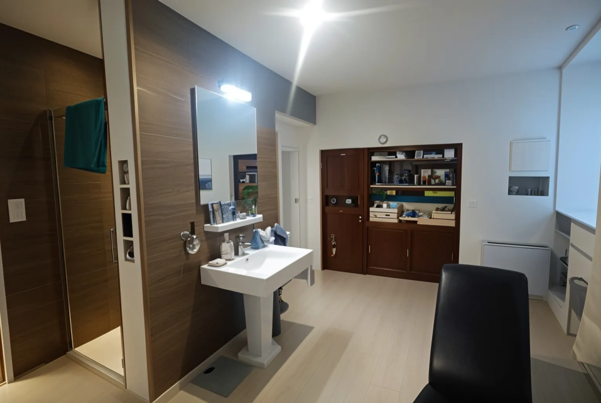 Maison de village avec grande terrasse à Saint Didier en Velay, 177 m² 