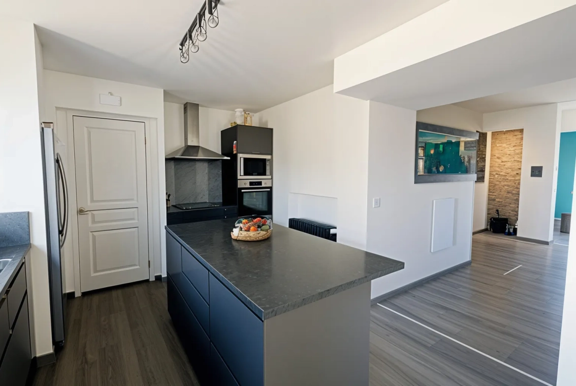 Maison de village avec grande terrasse à Saint Didier en Velay, 177 m² 