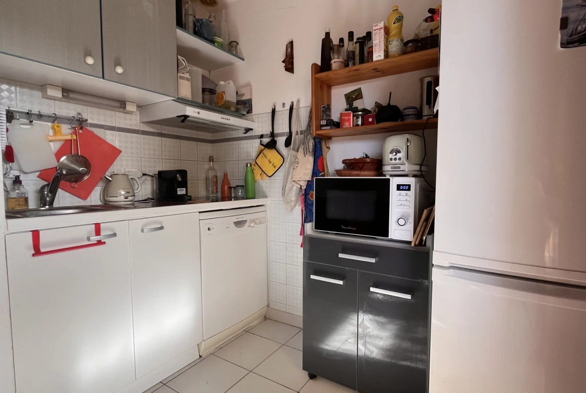 Maison à Frontignan plage avec 2 chambres, terrasse et stationnement privé 
