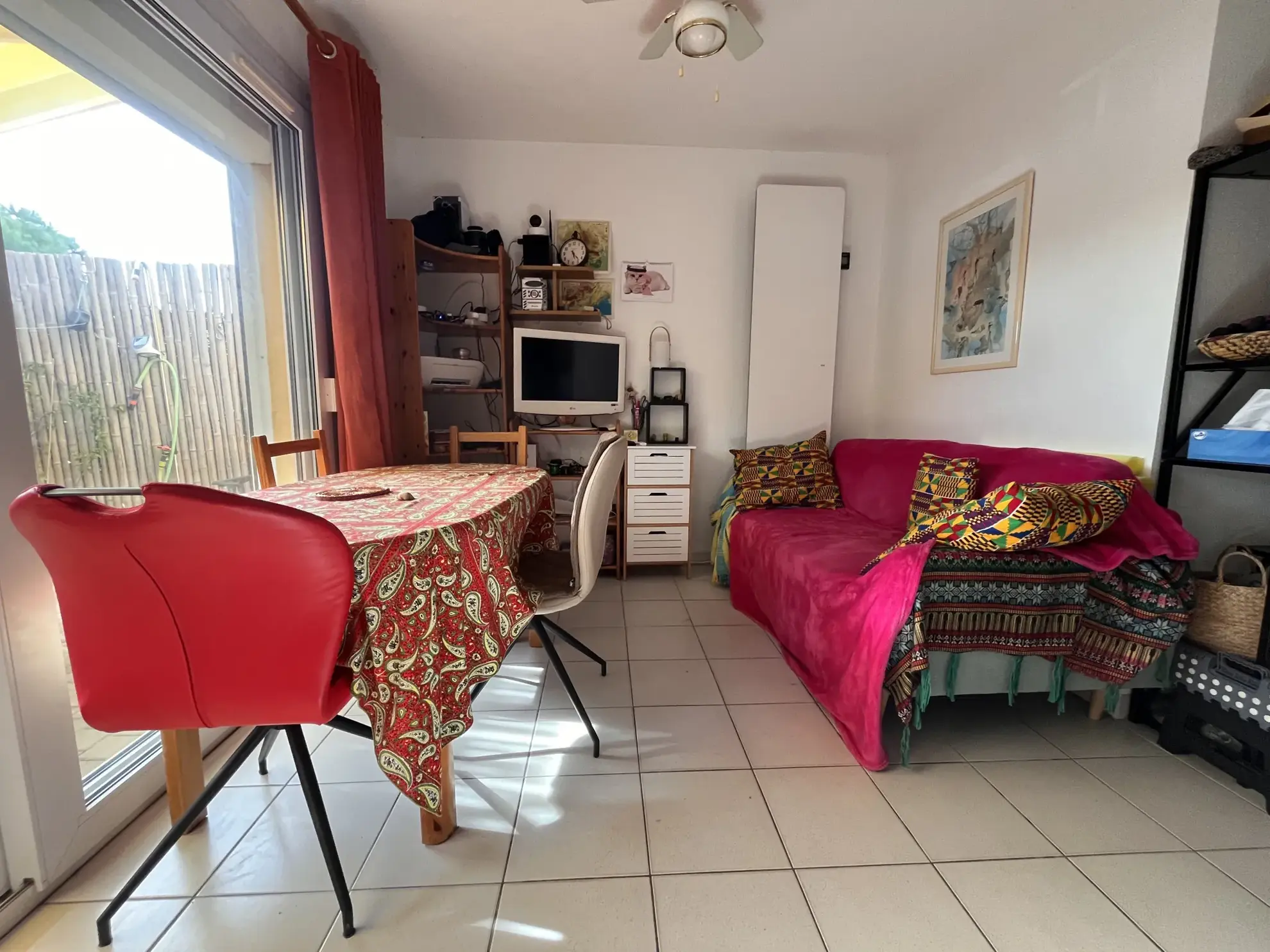 Maison à Frontignan plage avec 2 chambres, terrasse et stationnement privé 