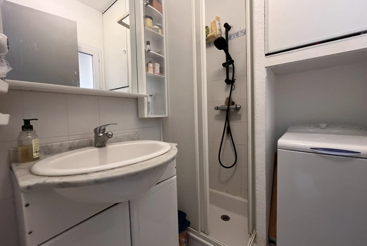 Maison à Frontignan plage avec 2 chambres, terrasse et stationnement privé 