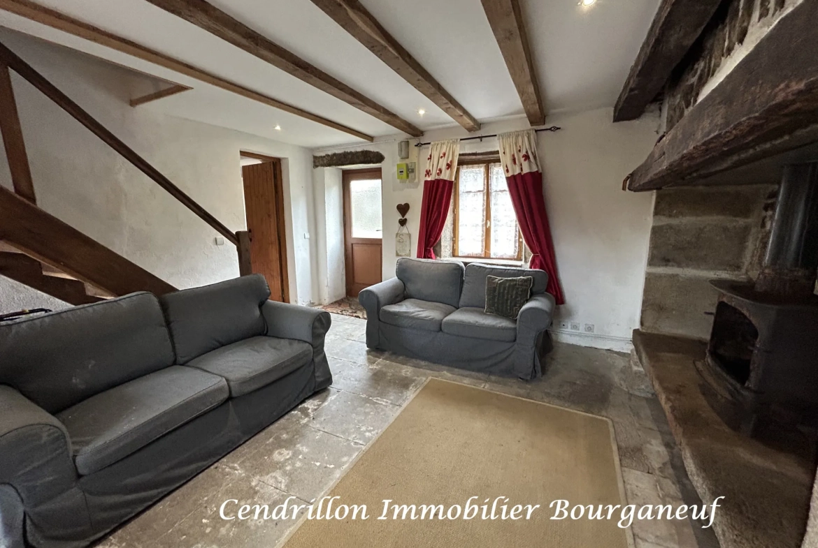 Maison en pierres de 60m² avec 2 chambres à Soubrebost, Creuse 