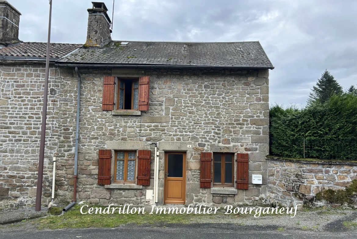 Maison en pierres de 60m² avec 2 chambres à Soubrebost, Creuse 