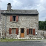 Maison en pierres de 60m² avec 2 chambres à Soubrebost, Creuse