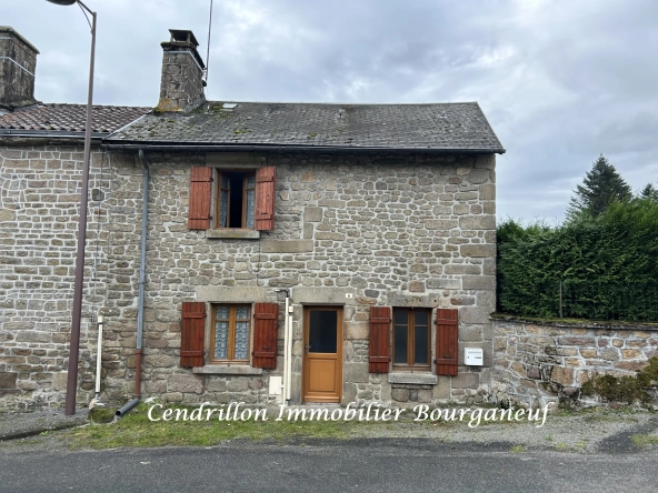 Maison en pierres de 60m² avec 2 chambres à Soubrebost, Creuse