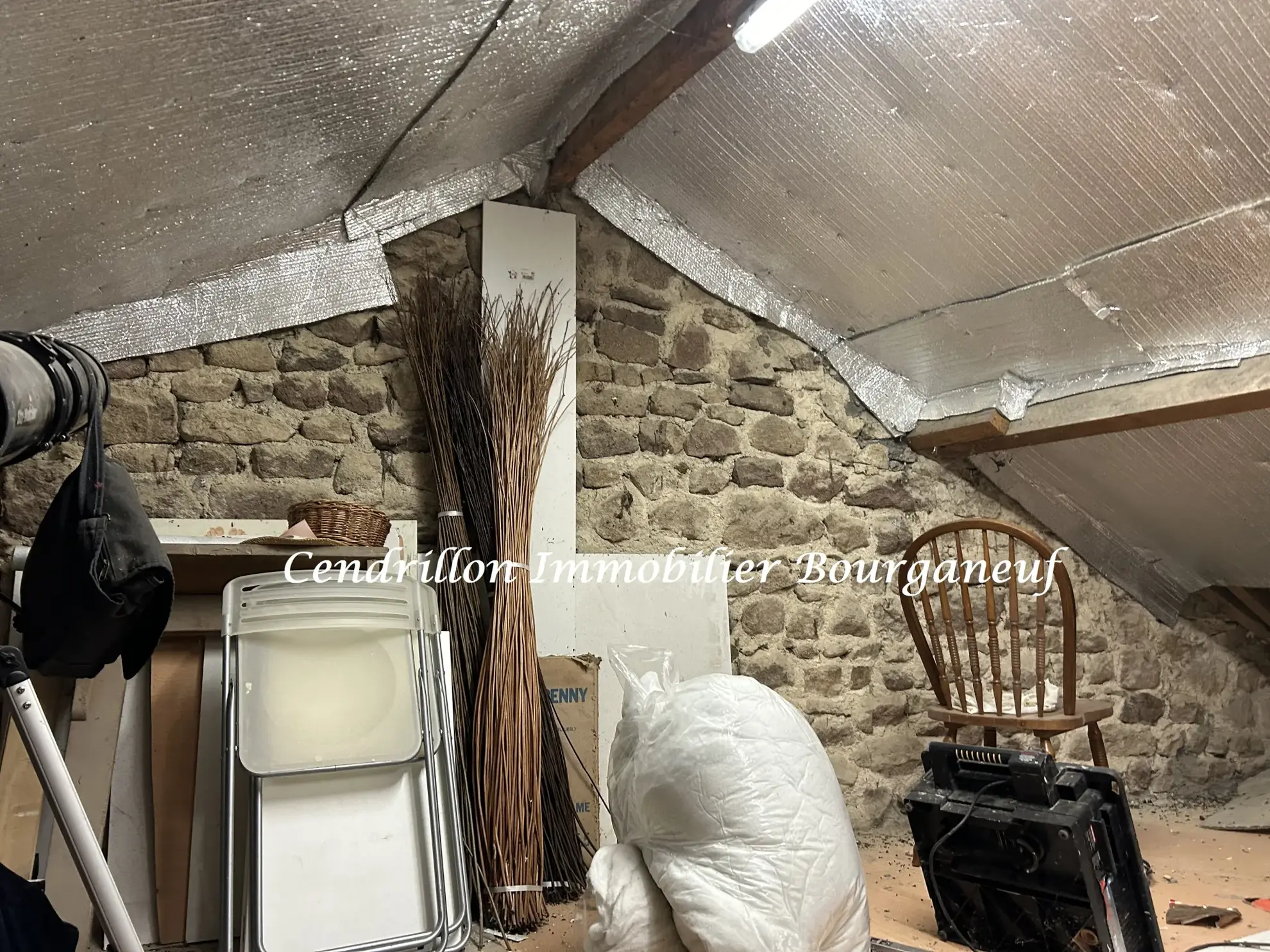 Maison en pierres de 60m² avec 2 chambres à Soubrebost, Creuse 