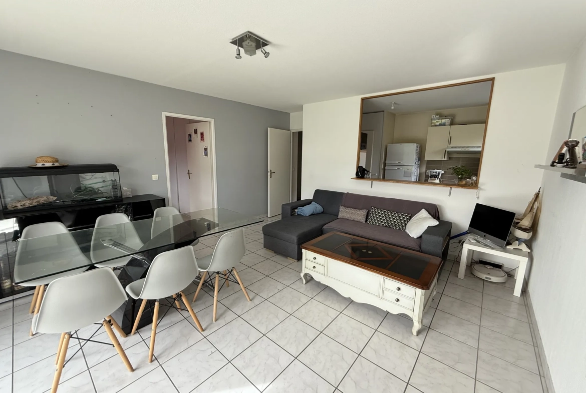 Appartement T3 avec jardin privé et 2 parkings à Mérignac 