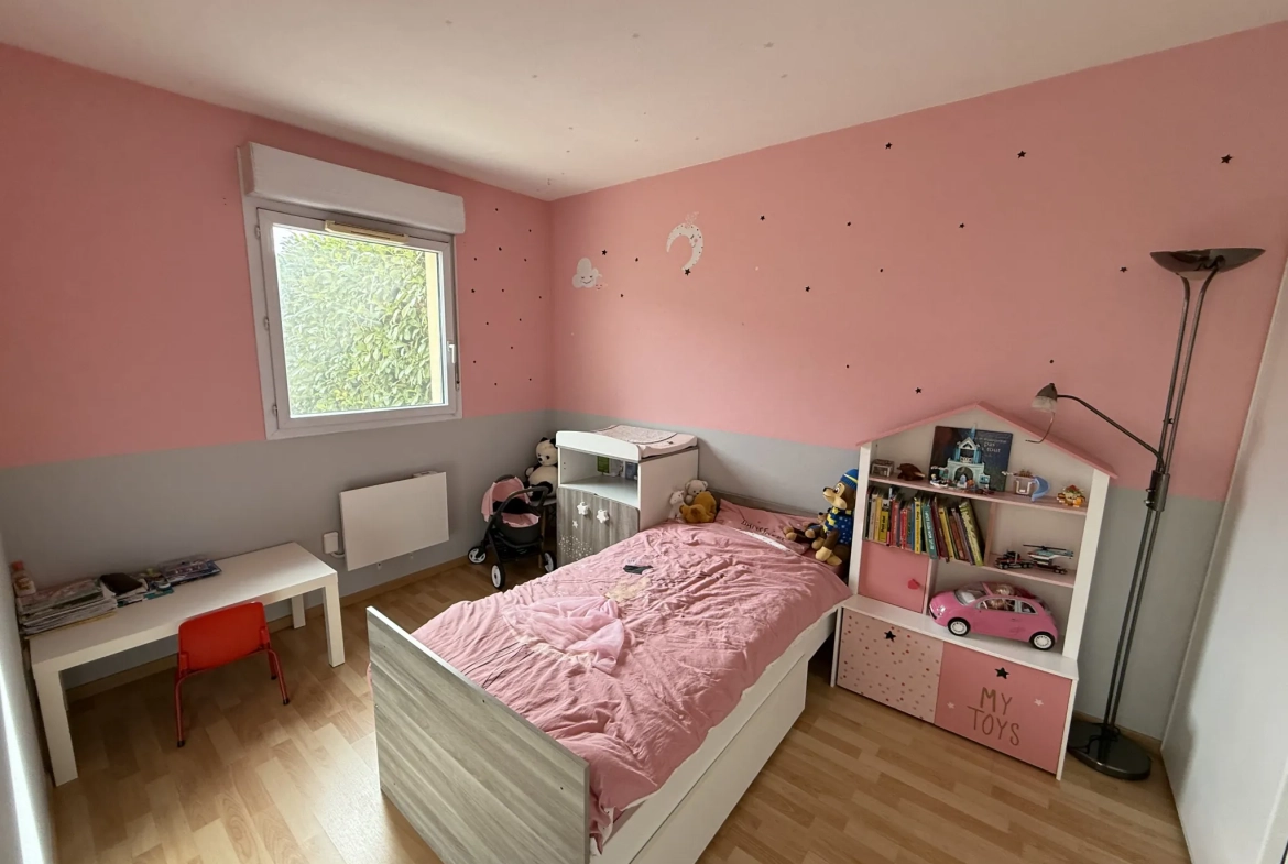 Appartement T3 avec jardin privé et 2 parkings à Mérignac 