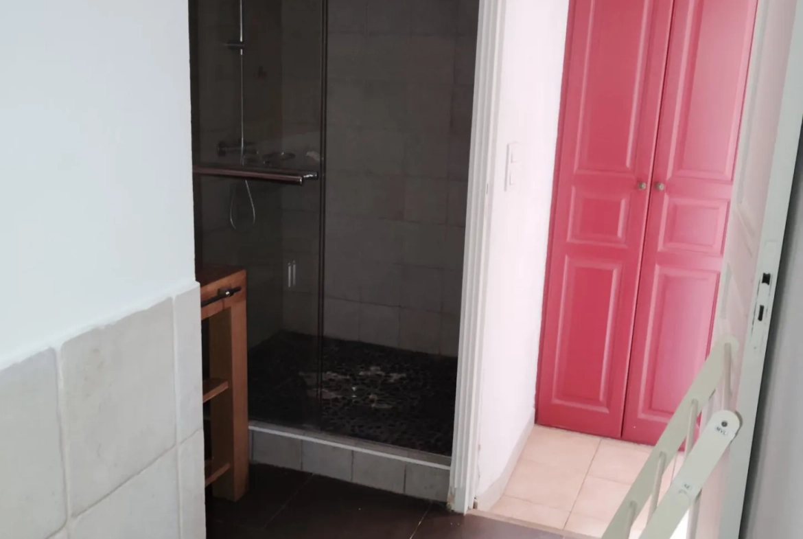 Spacieux appartement de 101 m² avec vue sur montagnes à Sospel 