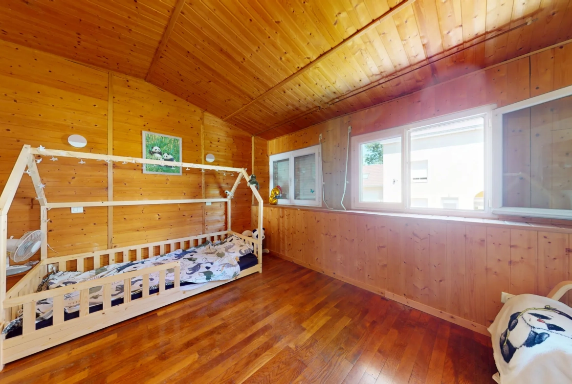Grande maison de 168m² avec terrain à Dampierre, proche Besançon 