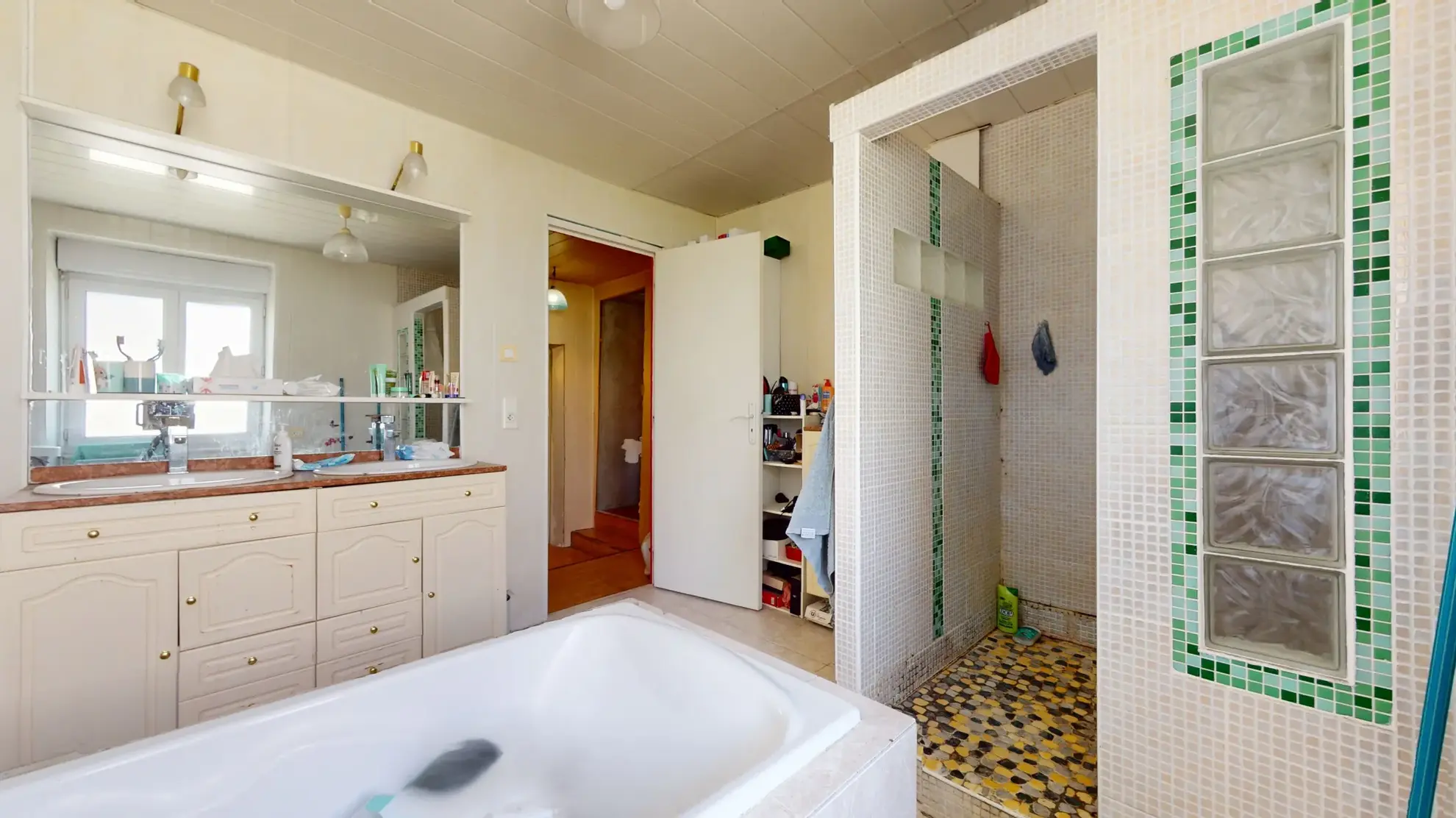 Grande maison de 168m² avec terrain à Dampierre, proche Besançon 