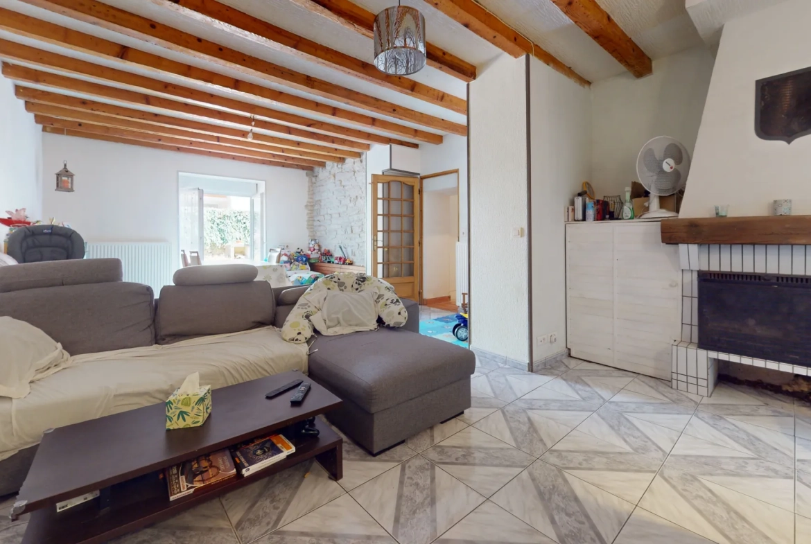 Grande maison de 168m² avec terrain à Dampierre, proche Besançon 